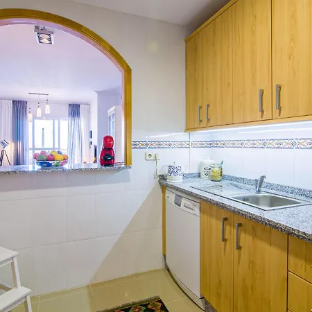 2 Bedroom Cozy In Sabinillas Apartment San Luis de Sabinillas