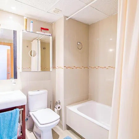 2 Bedroom Cozy In Sabinillas Apartment San Luis de Sabinillas