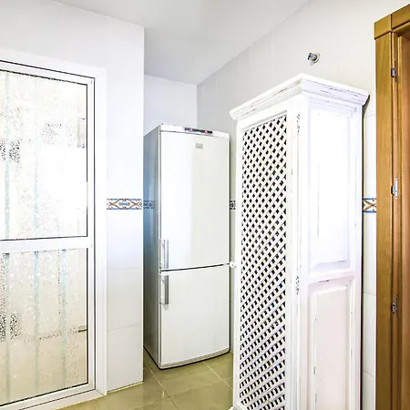 2 Bedroom Cozy In Sabinillas Daire